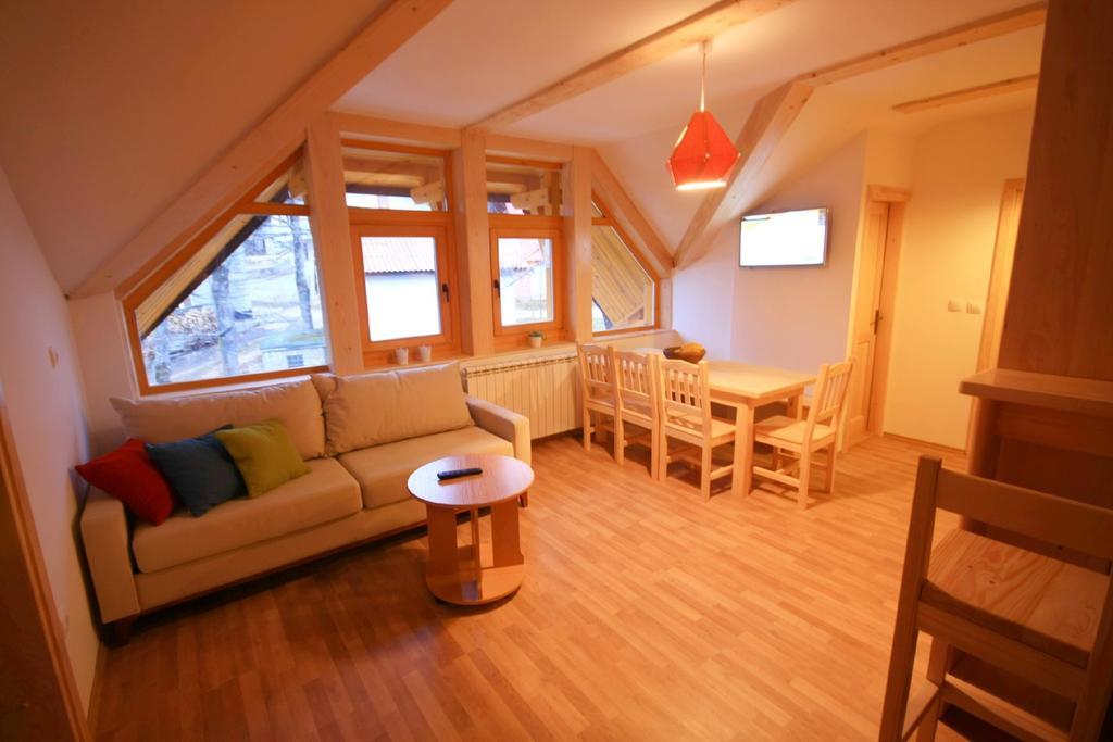Apartments Prijatelji 자호리나 외부 사진