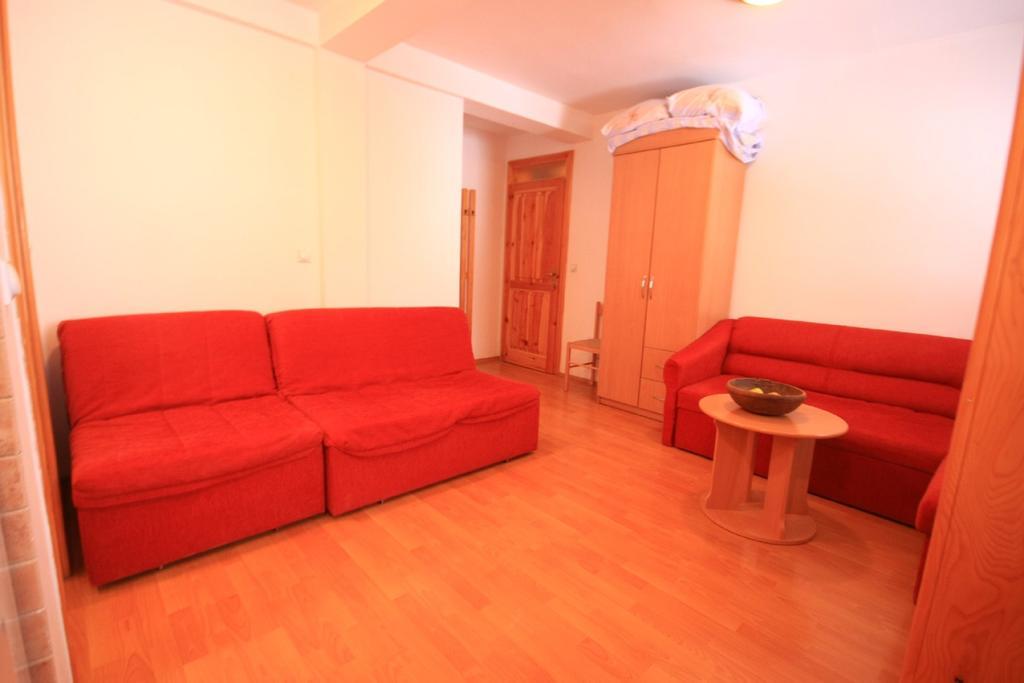 Apartments Prijatelji 자호리나 외부 사진