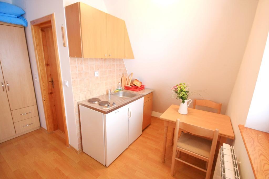 Apartments Prijatelji 자호리나 외부 사진
