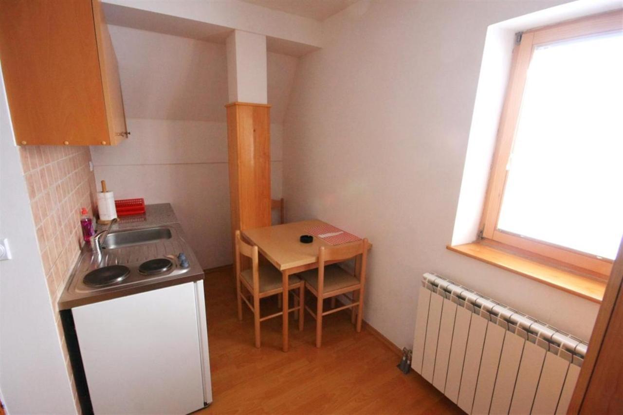 Apartments Prijatelji 자호리나 외부 사진