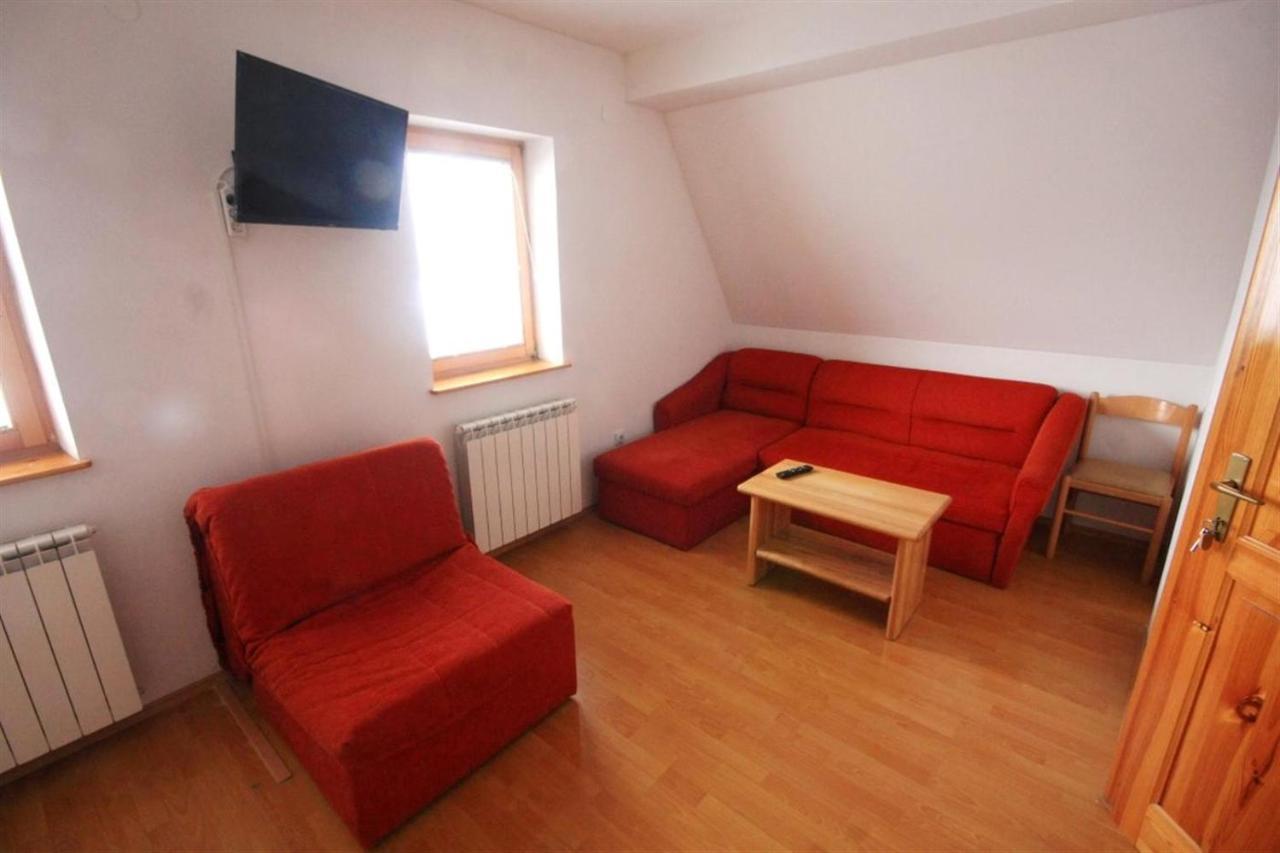 Apartments Prijatelji 자호리나 외부 사진
