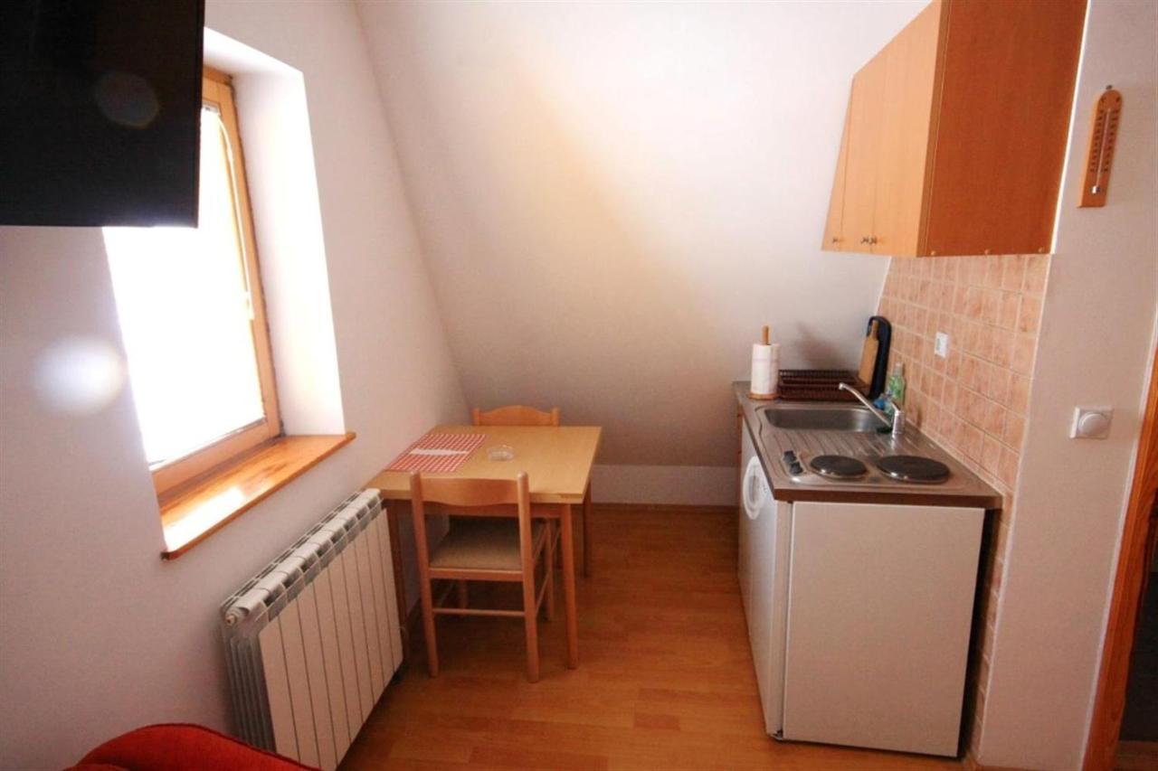Apartments Prijatelji 자호리나 외부 사진